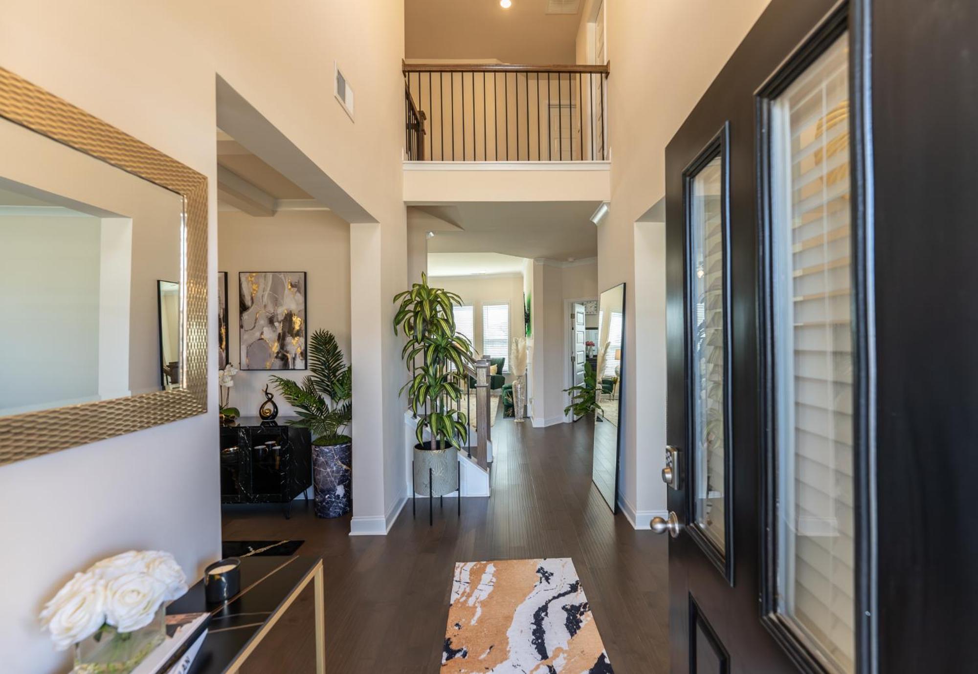 Luxury Bedroom With Private Bath Hampton Exterior photo